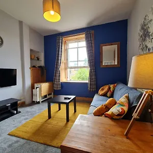 The - Floor 2 Bedroom Apartment Edinburgh